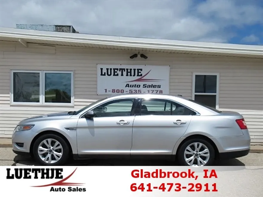 2012 Ford Taurus SEL photo 1