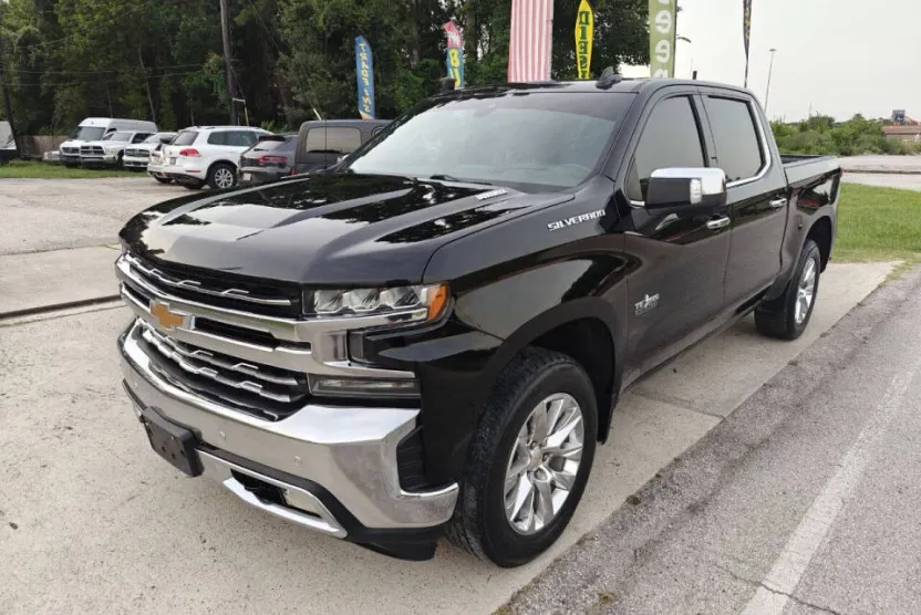 2020 Chevrolet Silverado 1500 LTZ photo 1