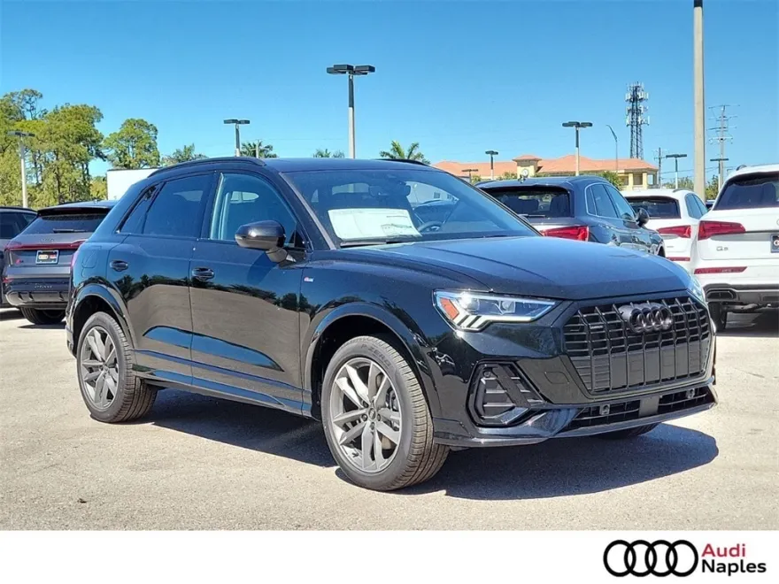 2025 Audi Q3 S line Premium photo 1