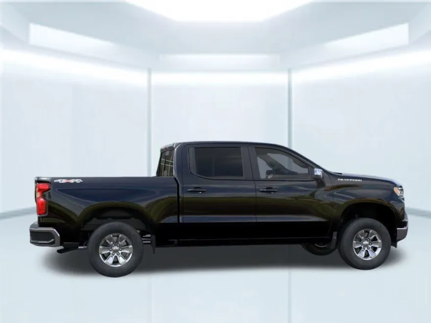 2025 Chevrolet Silverado 1500 LT photo 1