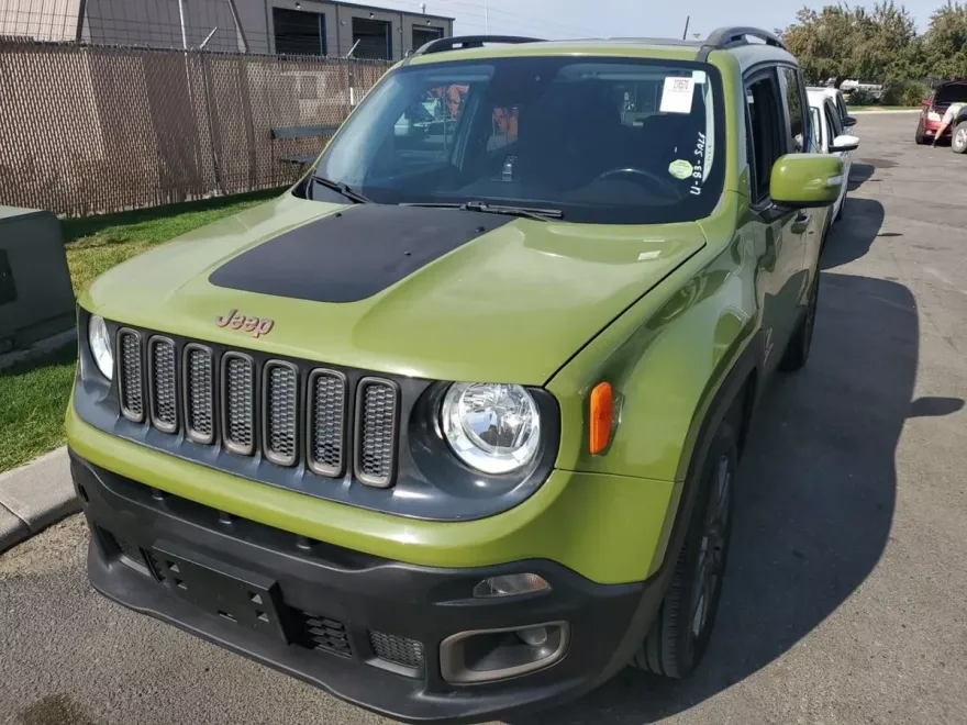2016 Jeep Renegade Latitude photo 1
