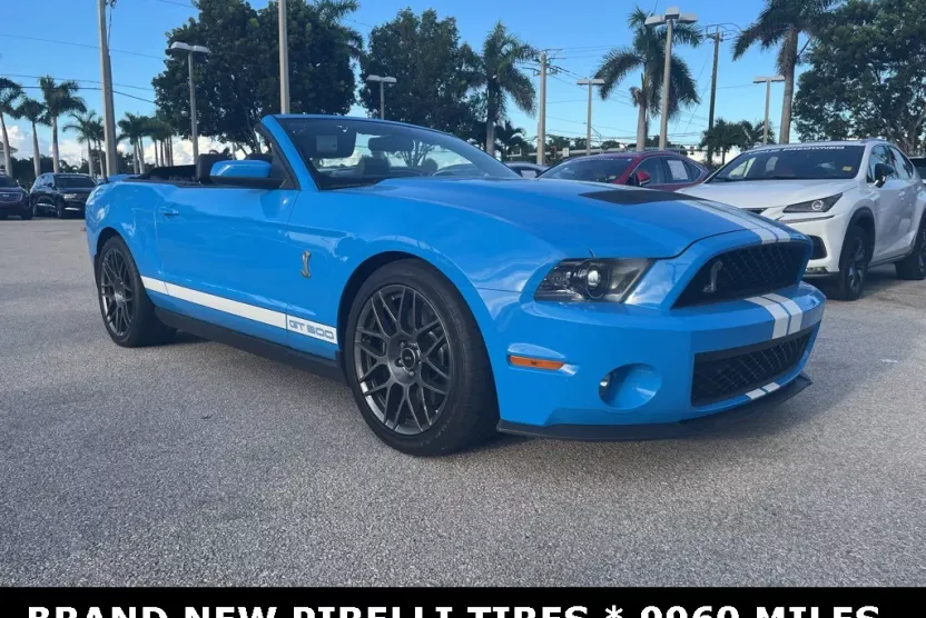2012 Ford Mustang Shelby GT500 photo 1