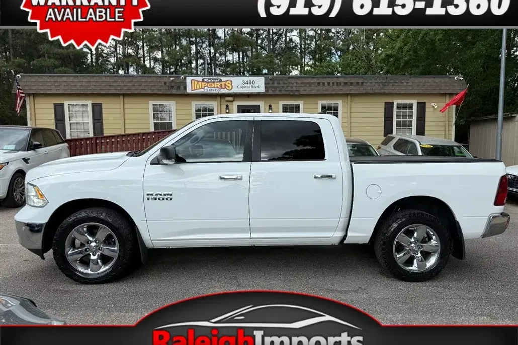 2016 Ram 1500 SLT photo 1