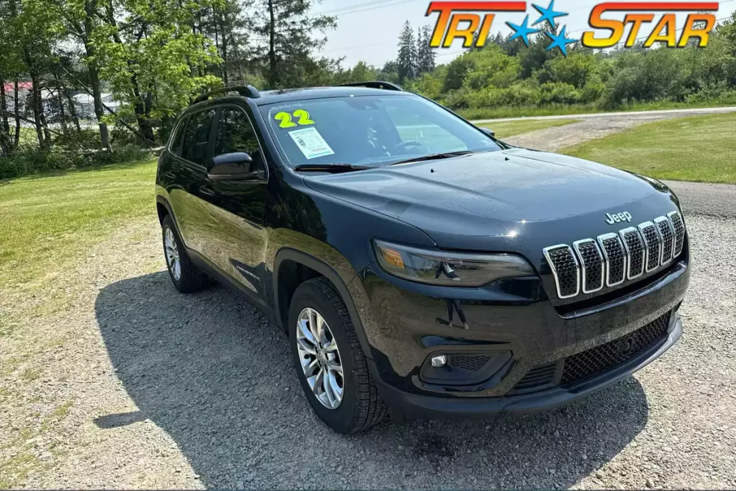 2022 Jeep Cherokee Latitude Lux photo 1