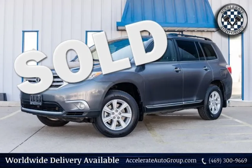 2012 Toyota Highlander SE photo 1