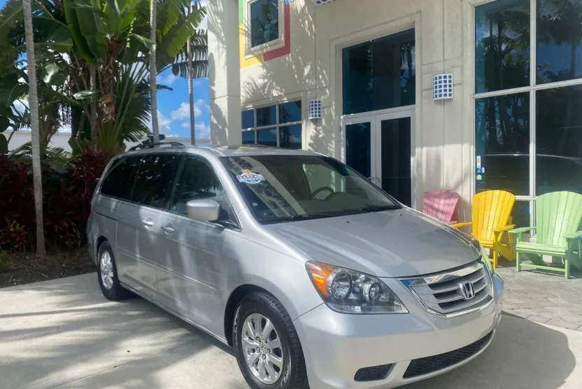 2010 Honda Odyssey EX-L photo 1
