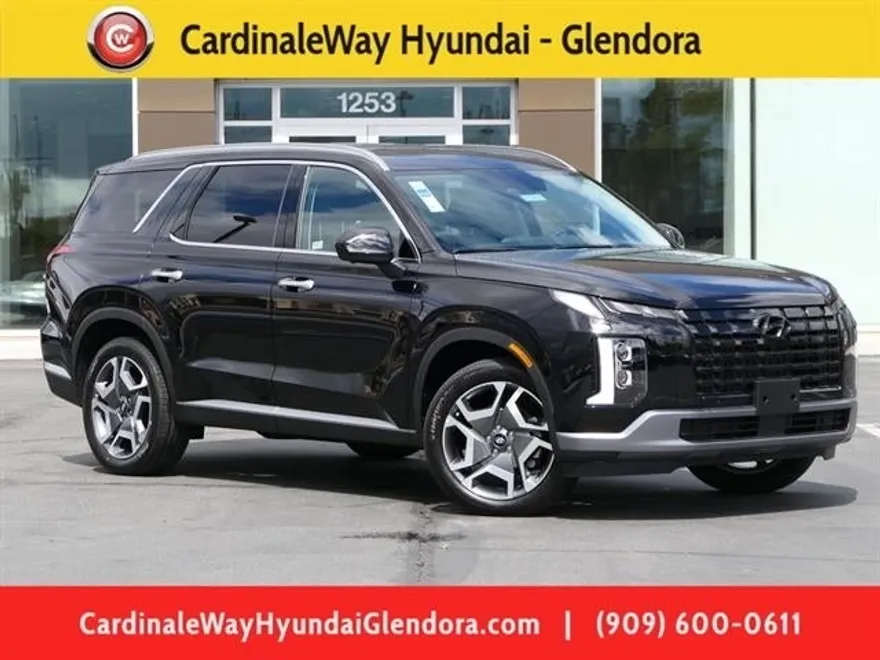 2025 Hyundai Palisade SEL photo 1