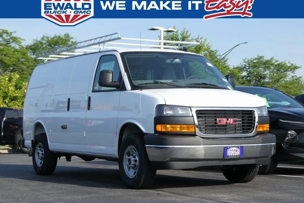 2025 Gmc Savana Cargo 2500 photo 1