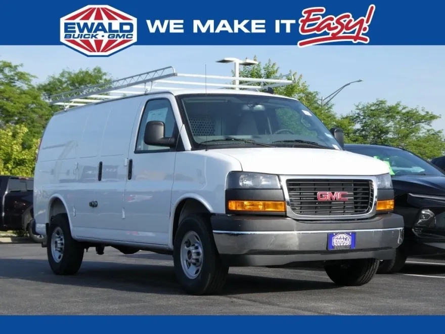 2025 Gmc Savana Cargo 2500 photo 1