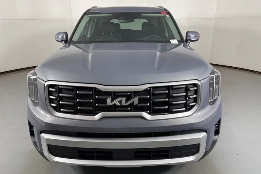 2025 Kia Telluride S photo 1