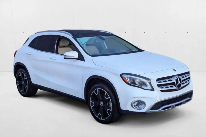 2019 Mercedes Benz GLA 250 4MATIC photo 1
