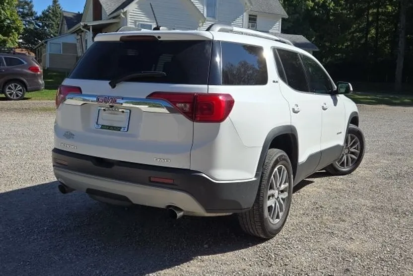 2019 Gmc Acadia SLE photo 1