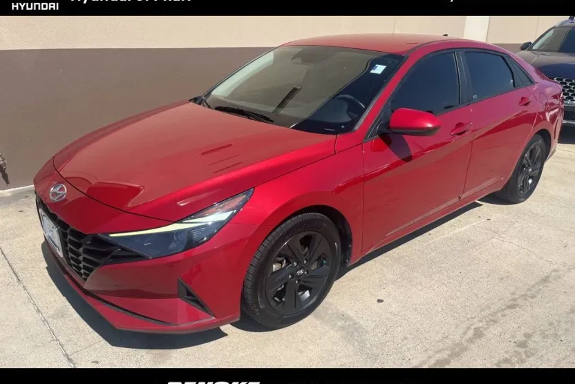 2022 Hyundai Elantra SEL Convenience photo 1