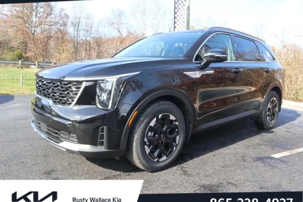 2025 Kia Sorento S photo 1