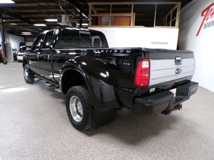 2016 Ford F-350 Lariat photo 1