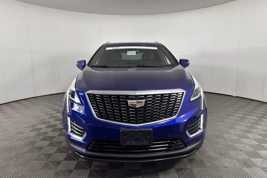 2023 Cadillac XT5 Luxury photo 1