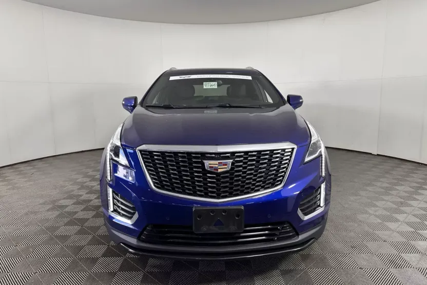 2023 Cadillac XT5 Luxury photo 1