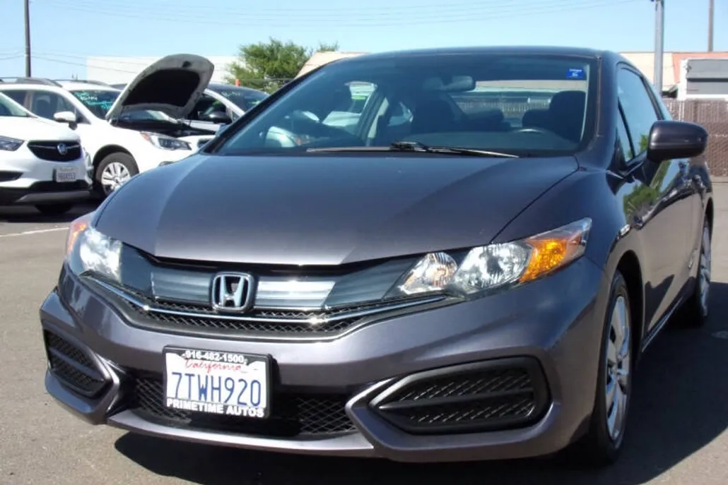 2015 Honda Civic LX photo 1