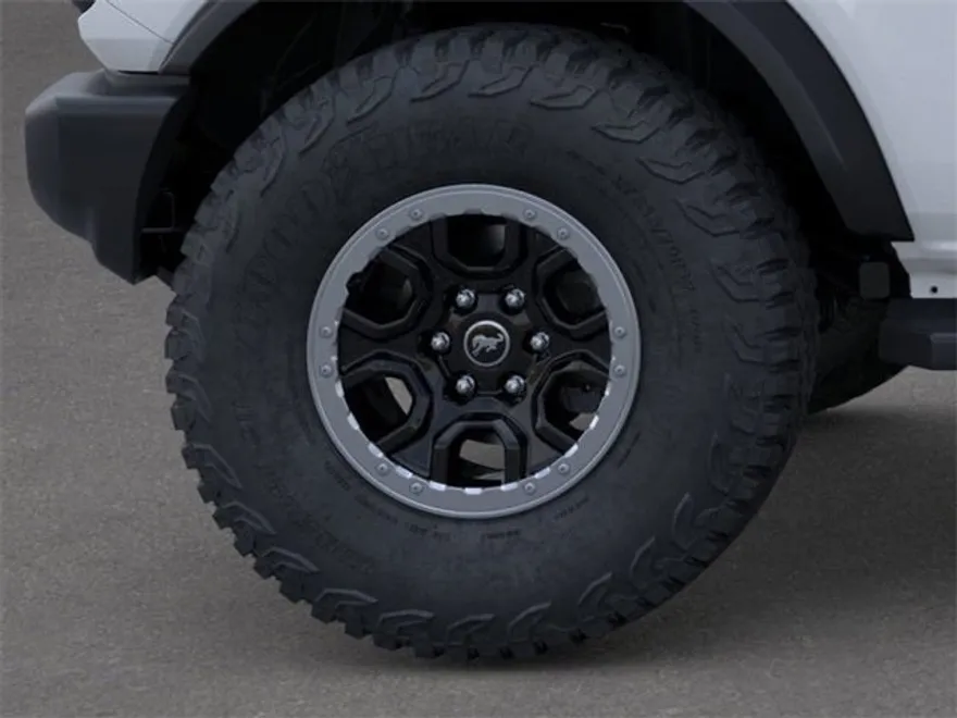 2025 Ford Bronco Base photo 1