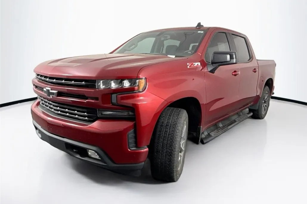 2021 Chevrolet Silverado RST photo 1