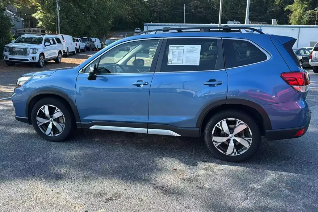 2020 Subaru Forester Touring photo 1