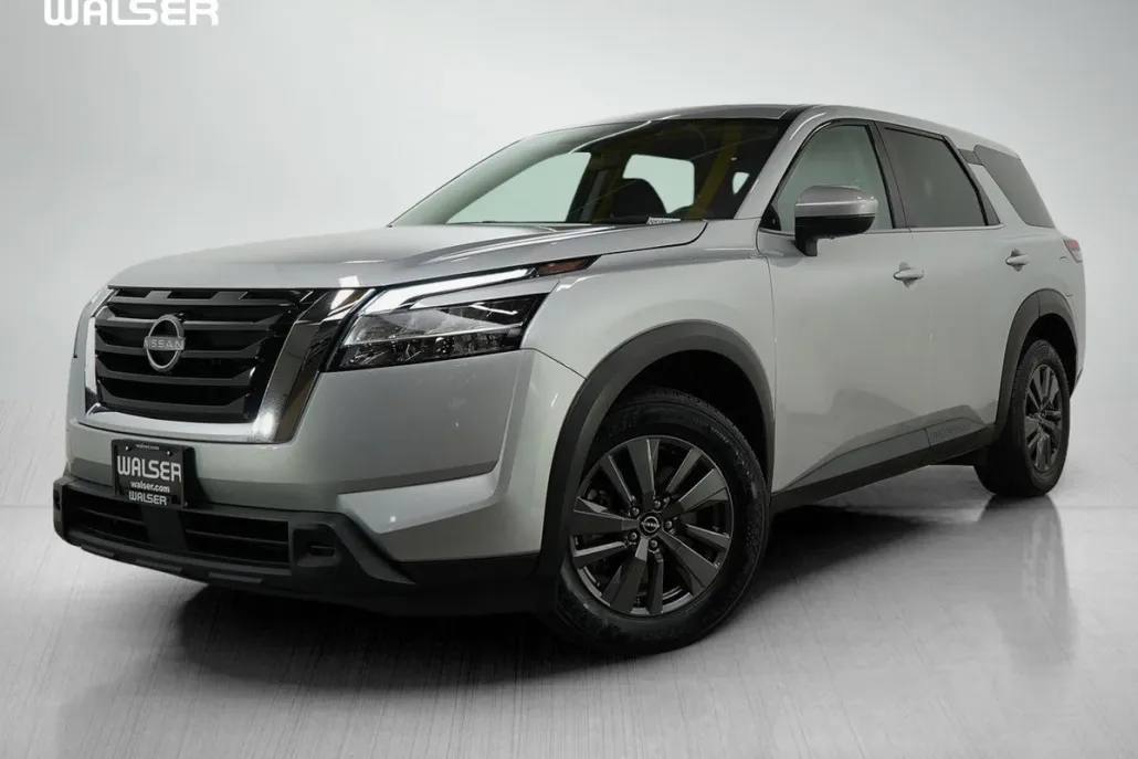 2022 Nissan Pathfinder S photo 1