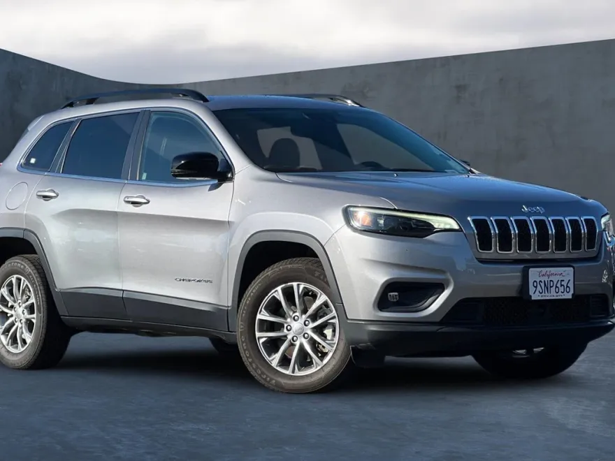 2022 Jeep Cherokee Latitude Lux photo 1