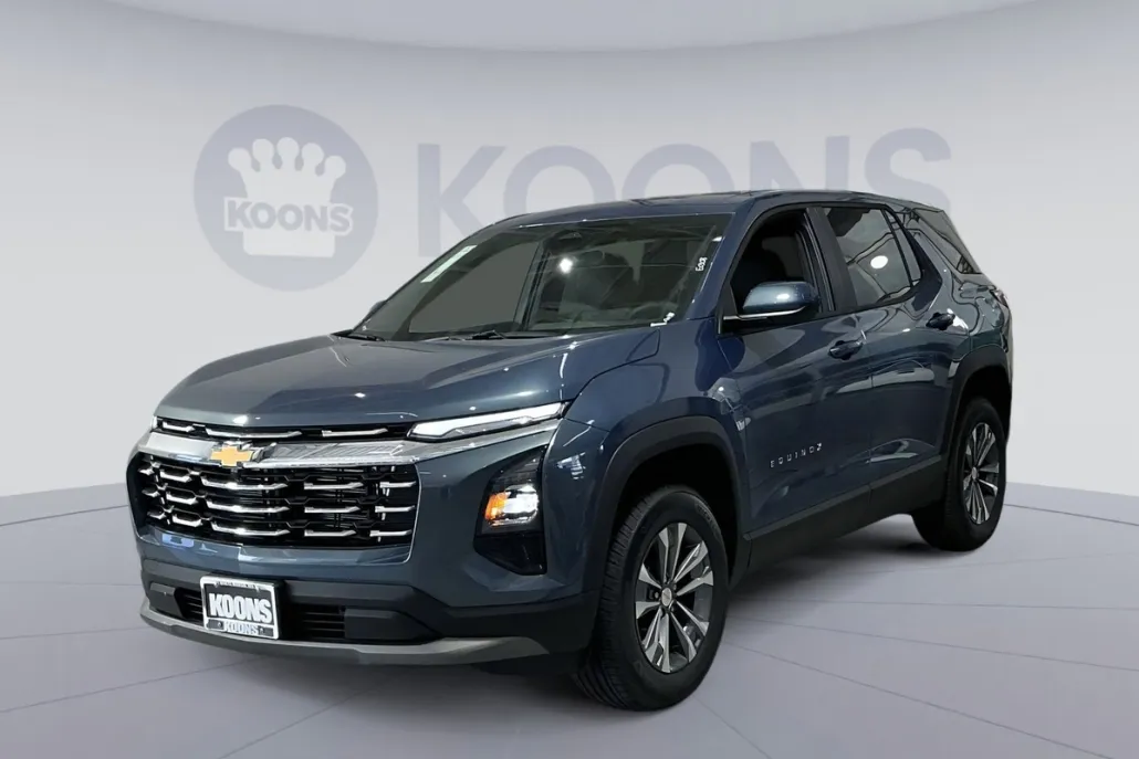 2026 Chevrolet Equinox LT photo 1