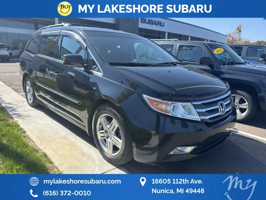 2012 Honda Odyssey Touring photo 1