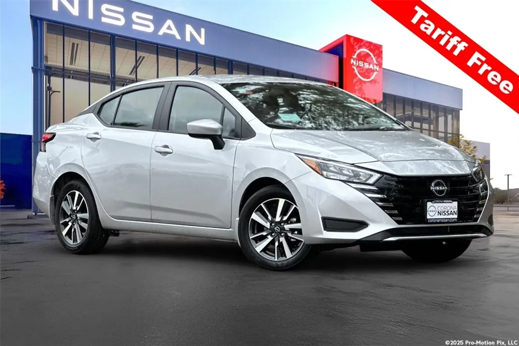 2025 Nissan Versa 1.6 SV photo 1