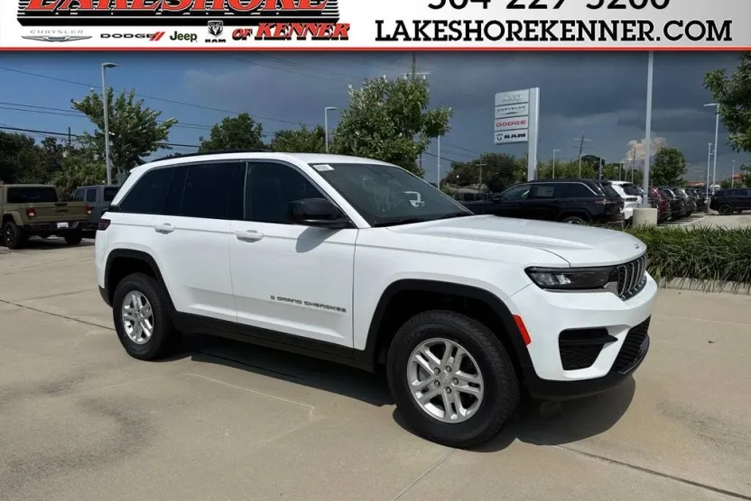 2025 Jeep Grand Cherokee Laredo Altitude photo 1