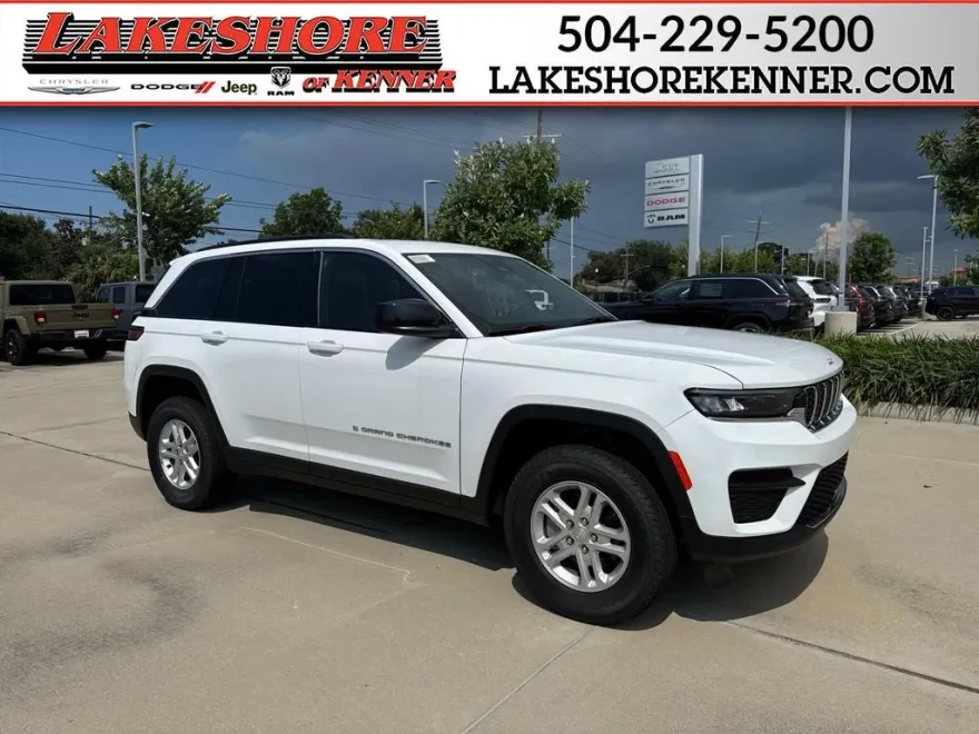 2025 Jeep Grand Cherokee Laredo Altitude photo 1