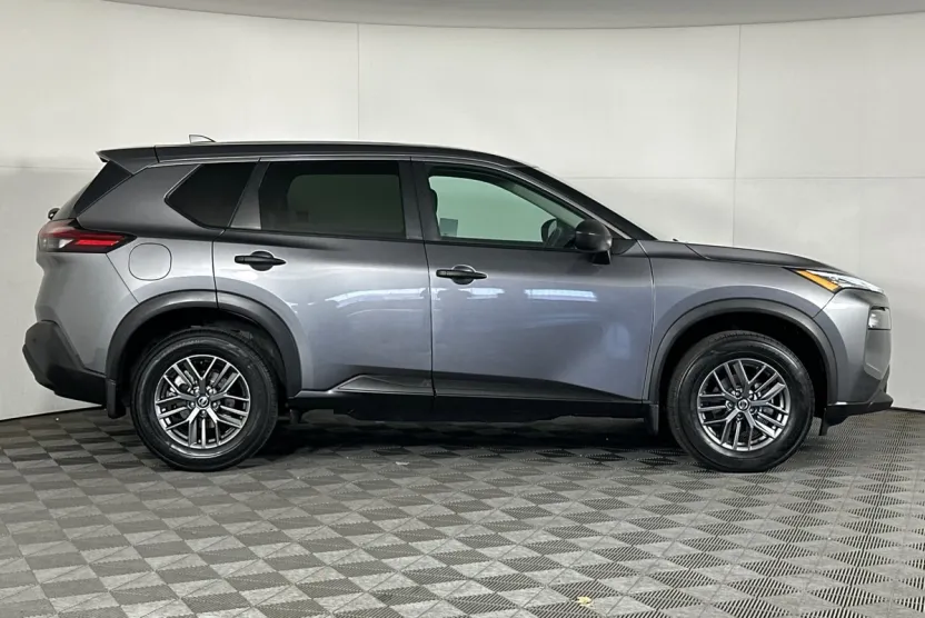 2021 Nissan Rogue S photo 1