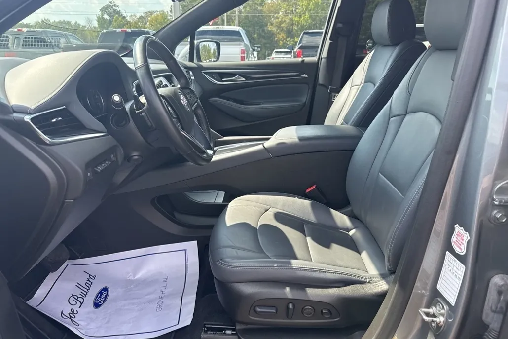 2024 Buick Enclave Premium photo 1