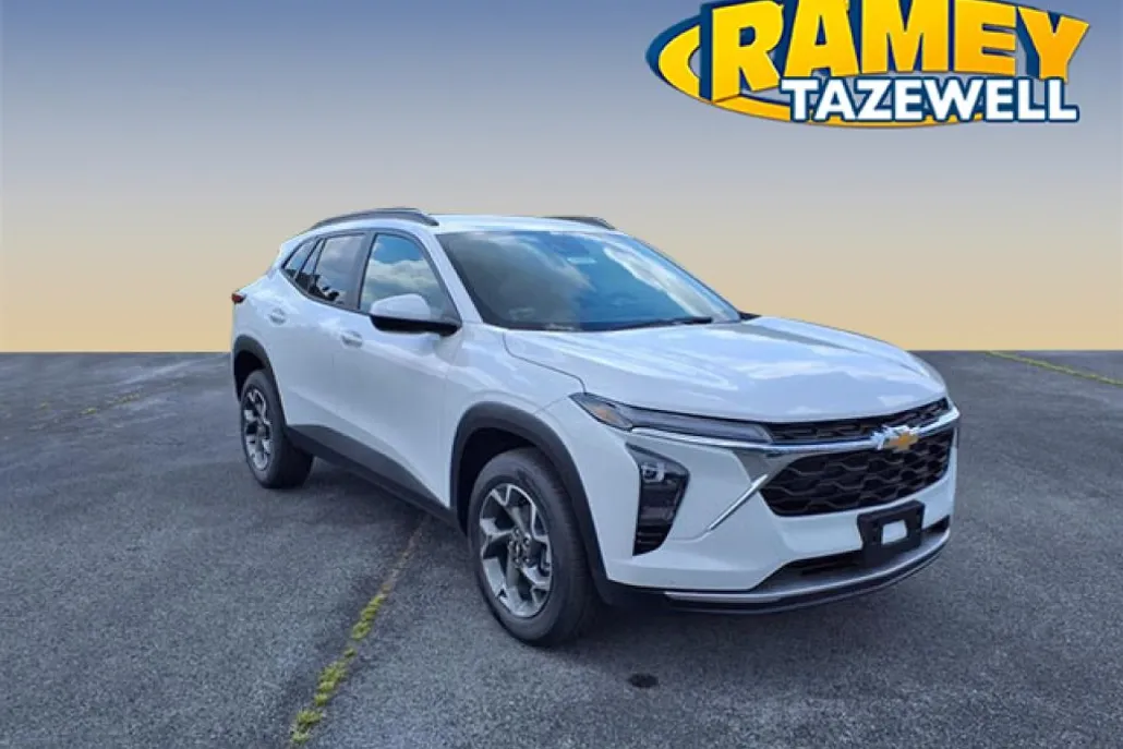 2025 Chevrolet Trax LT photo 1