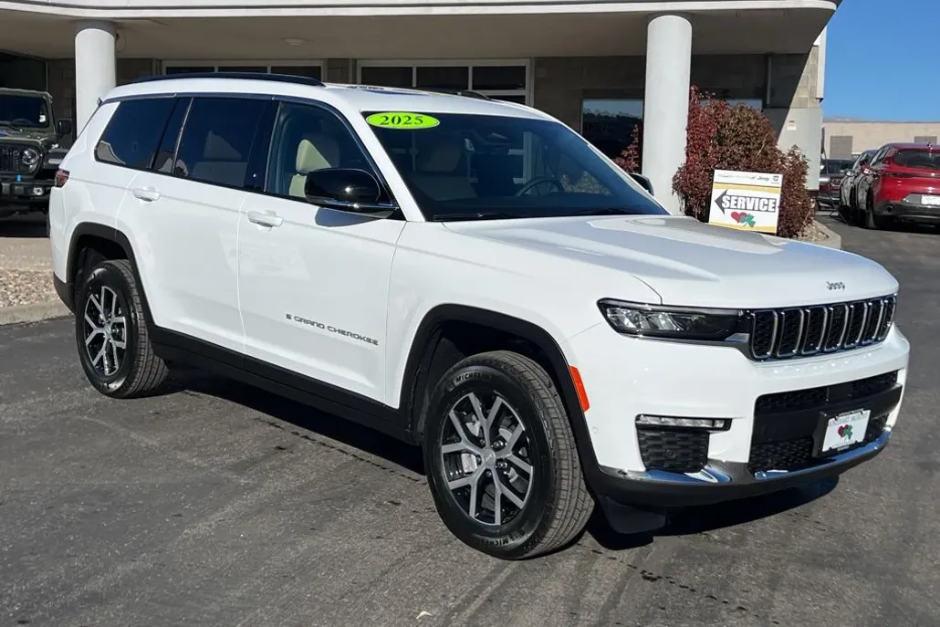 2025 Jeep Grand Cherokee Limited photo 1