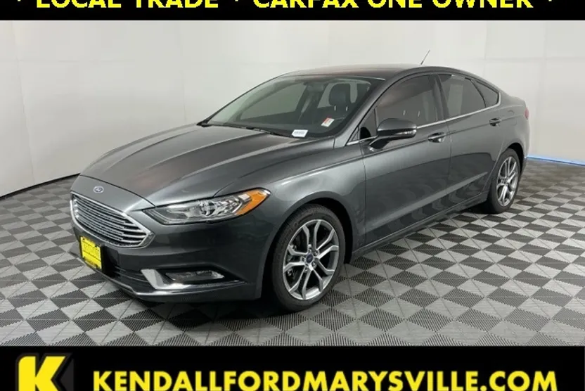 2017 Ford Fusion SE photo 1