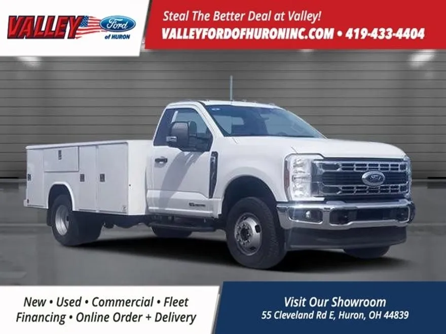 2025 Ford F-350 XL photo 1