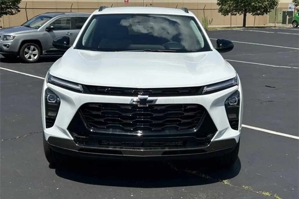 2025 Chevrolet Trax ACTIV photo 1