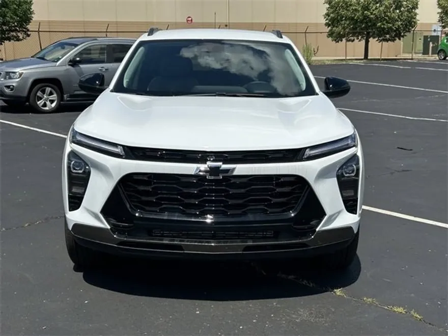 2025 Chevrolet Trax ACTIV photo 1