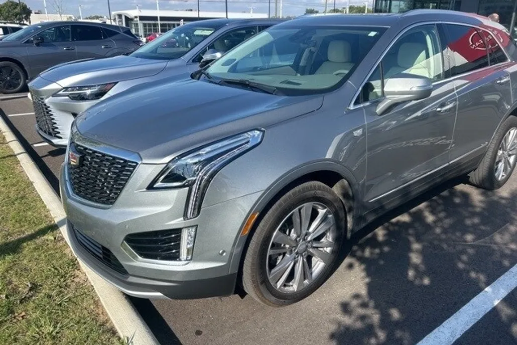 2024 Cadillac XT5 Premium Luxury photo 1