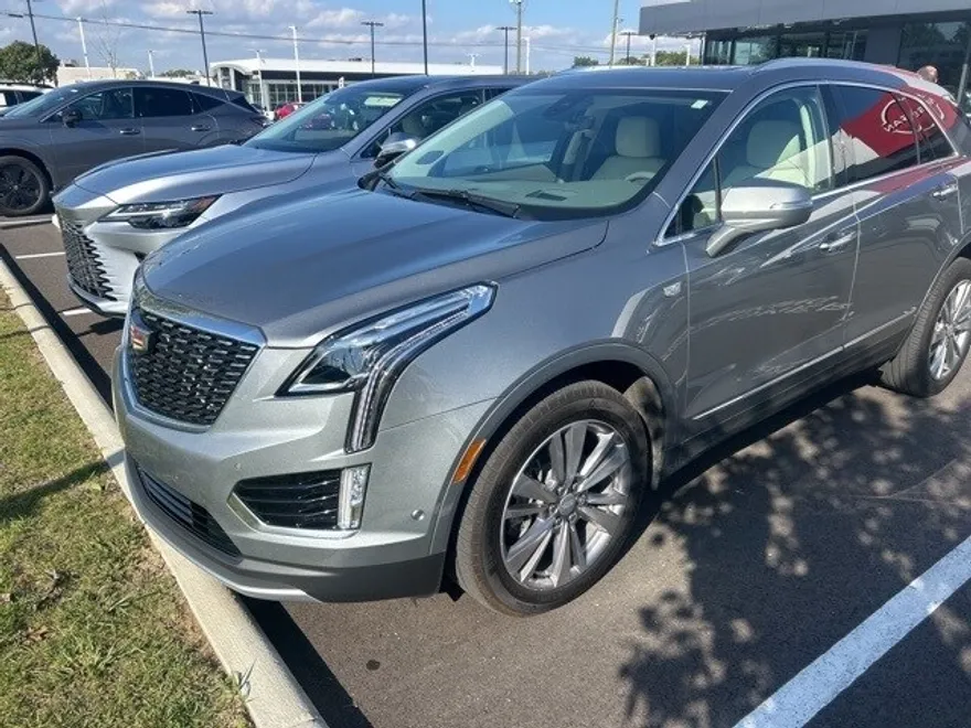 2024 Cadillac XT5 Premium Luxury photo 1