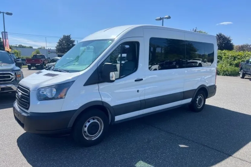 2017 Ford Transit XL Van photo 1