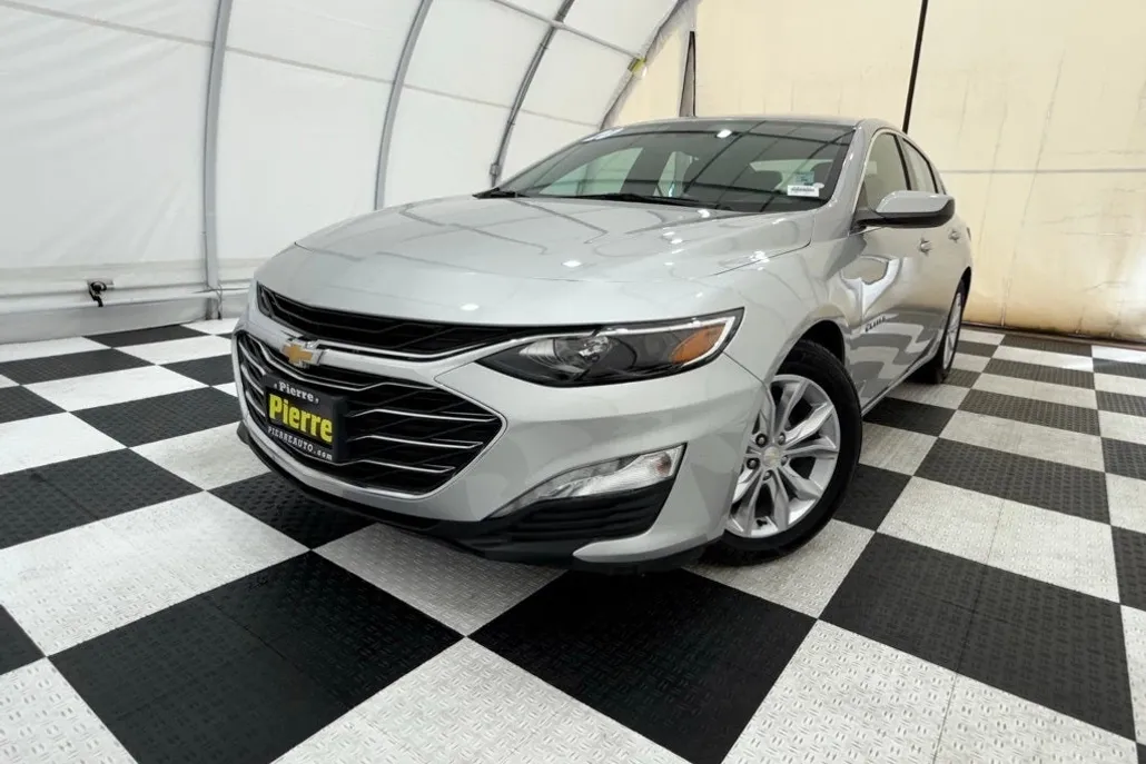 2020 Chevrolet Malibu 1LT photo 1