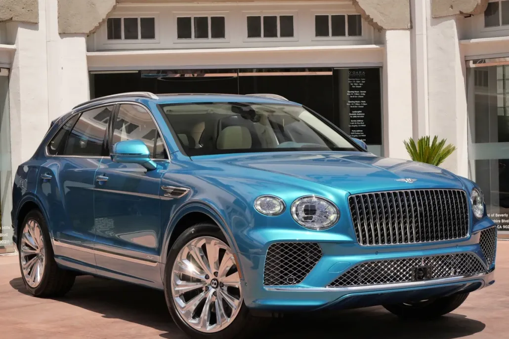 2024 Bentley Bentayga Azure photo 1