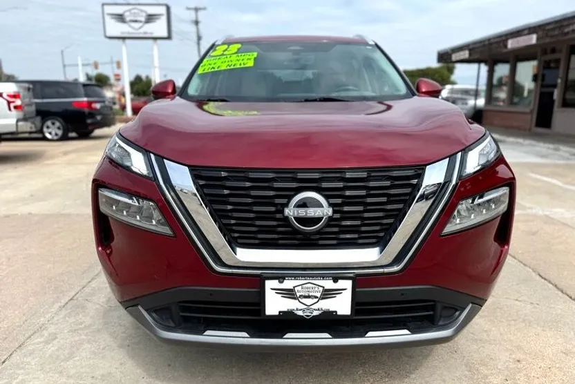 2023 Nissan Rogue SL photo 1