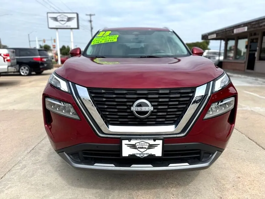 2023 Nissan Rogue SL photo 1