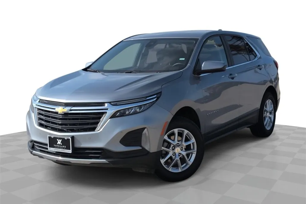 2024 Chevrolet Equinox LT photo 1