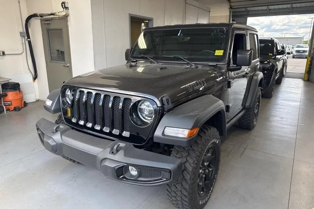 2021 Jeep Wrangler Willys photo 1