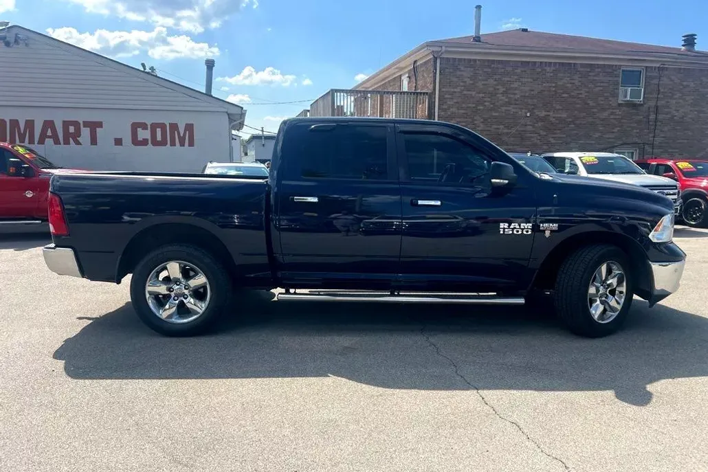 2016 Ram 1500 Big Horn photo 1